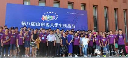 http://w6.sanwen8.cn/mmbiz_png/icEKbLhsgJibkRkLrX3s8H0eHqPXO2Yh5sJzEXv2pgW8Qvia8uyzZicspjic15Jnyib257uX2g3K3BN90tian65RSR7hw/640?wx_fmt=png